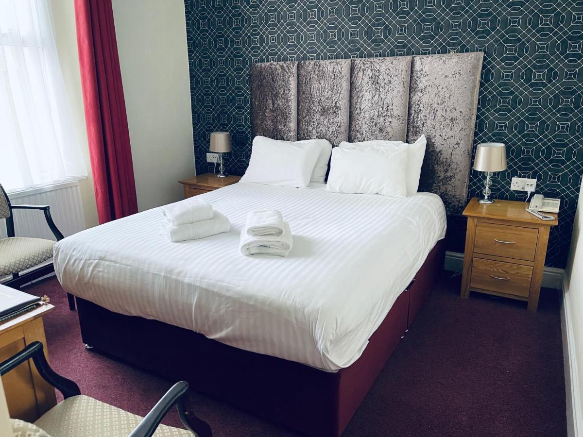 Merrion Hotel Лландидно Екстер'єр фото