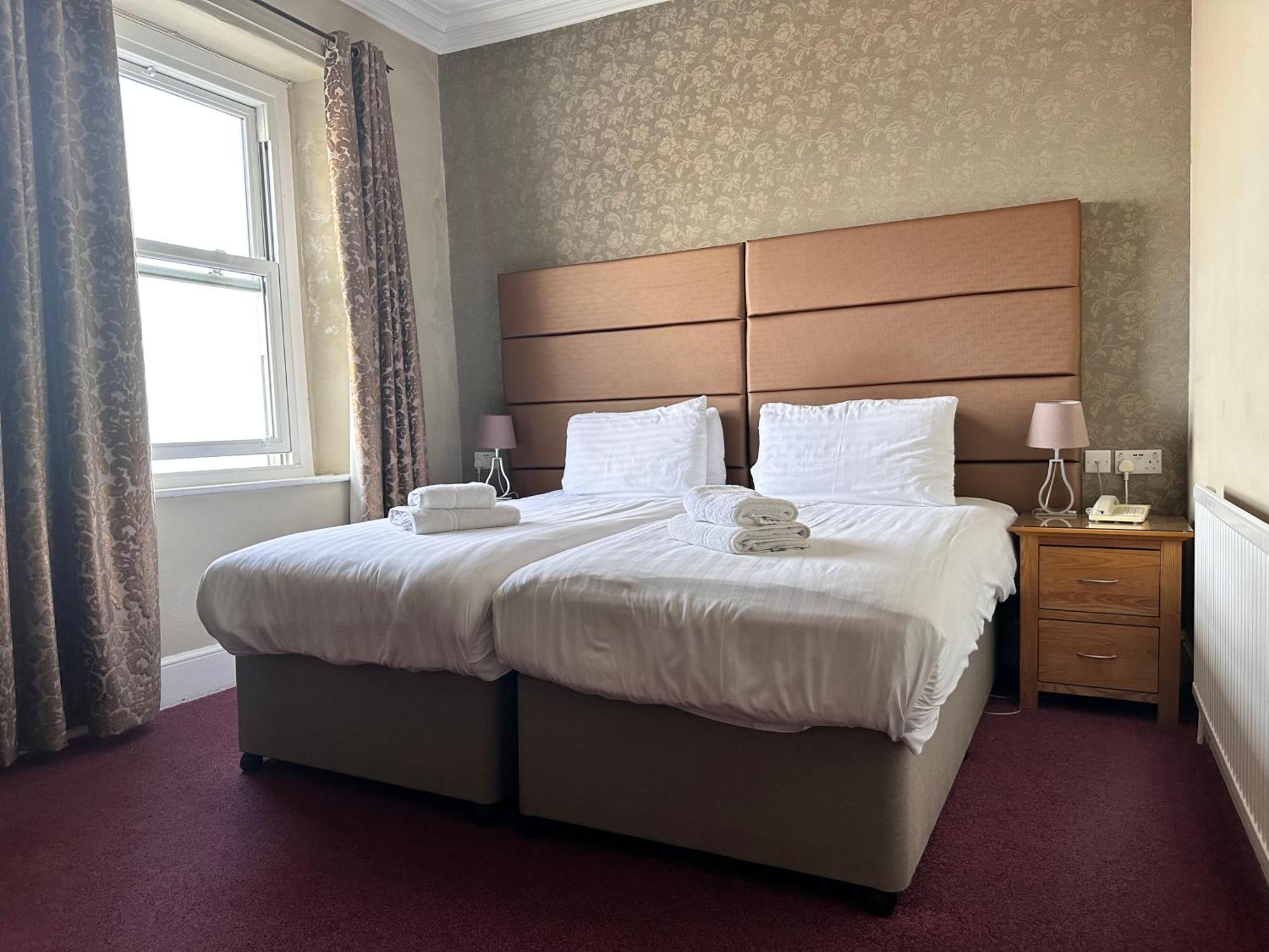 Merrion Hotel Лландидно Екстер'єр фото